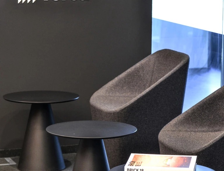 Wienerberger Office | yellow office architecture-8