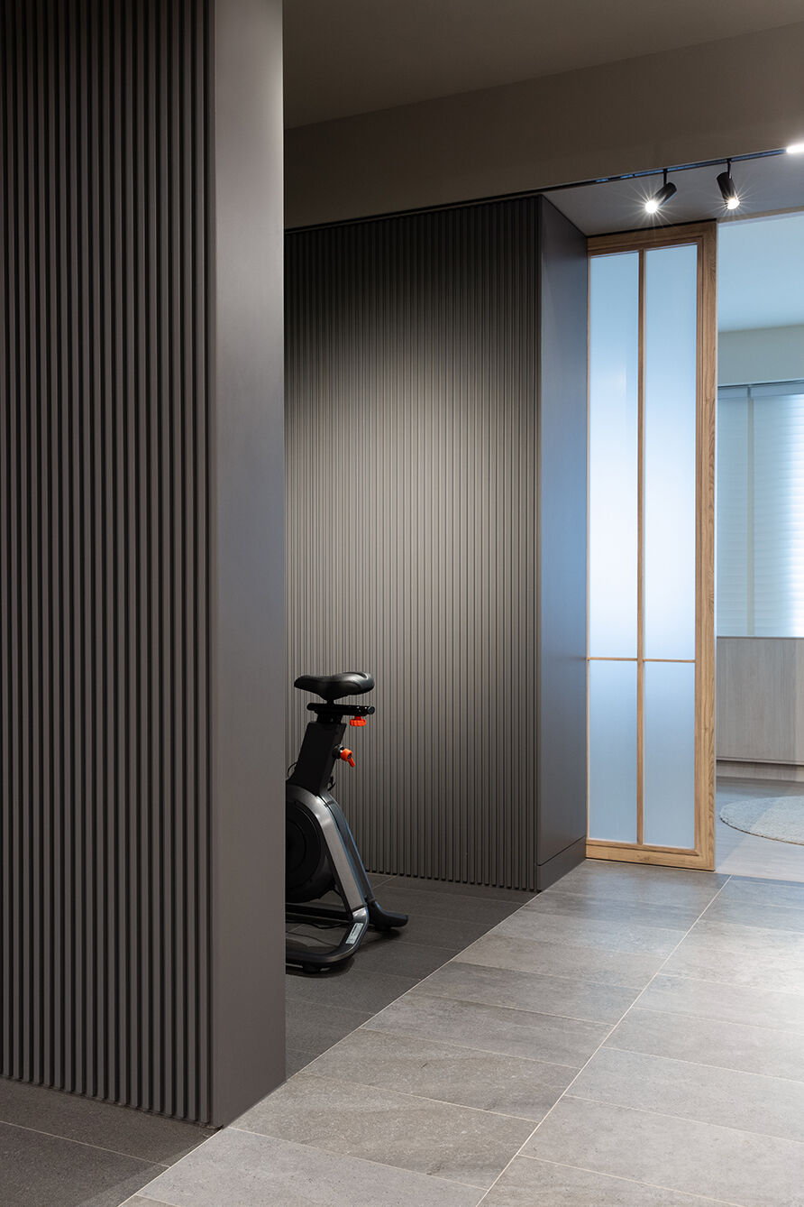 Private Office in Mong Kok | Plot Architecture Office-9