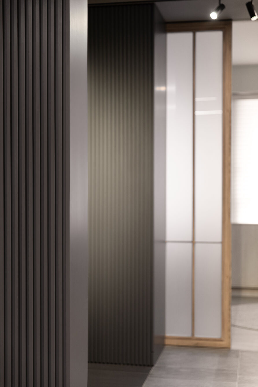 Private Office in Mong Kok | Plot Architecture Office-10