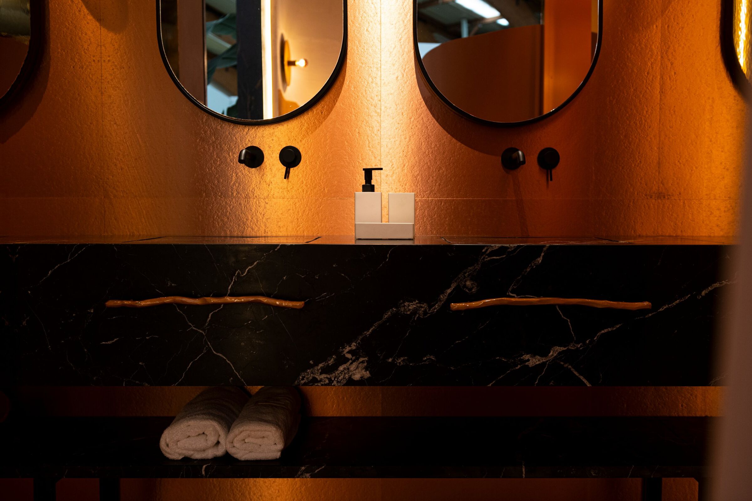 Hotels | Le Sud Suite | In Out Studio-29