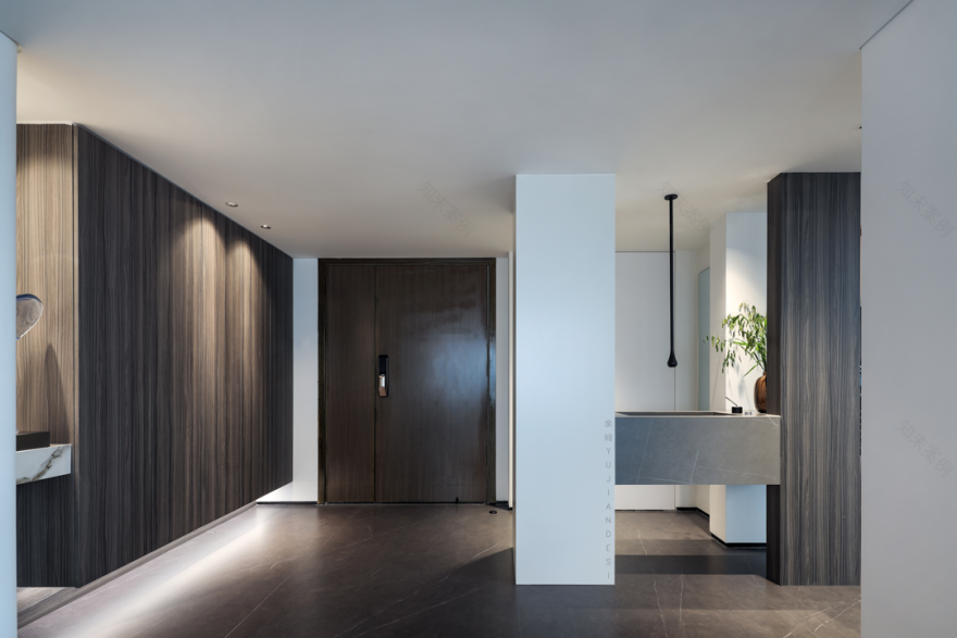 深圳瑧湾汇200㎡黑白灰极简复式丨中国深圳丨末一设计-6