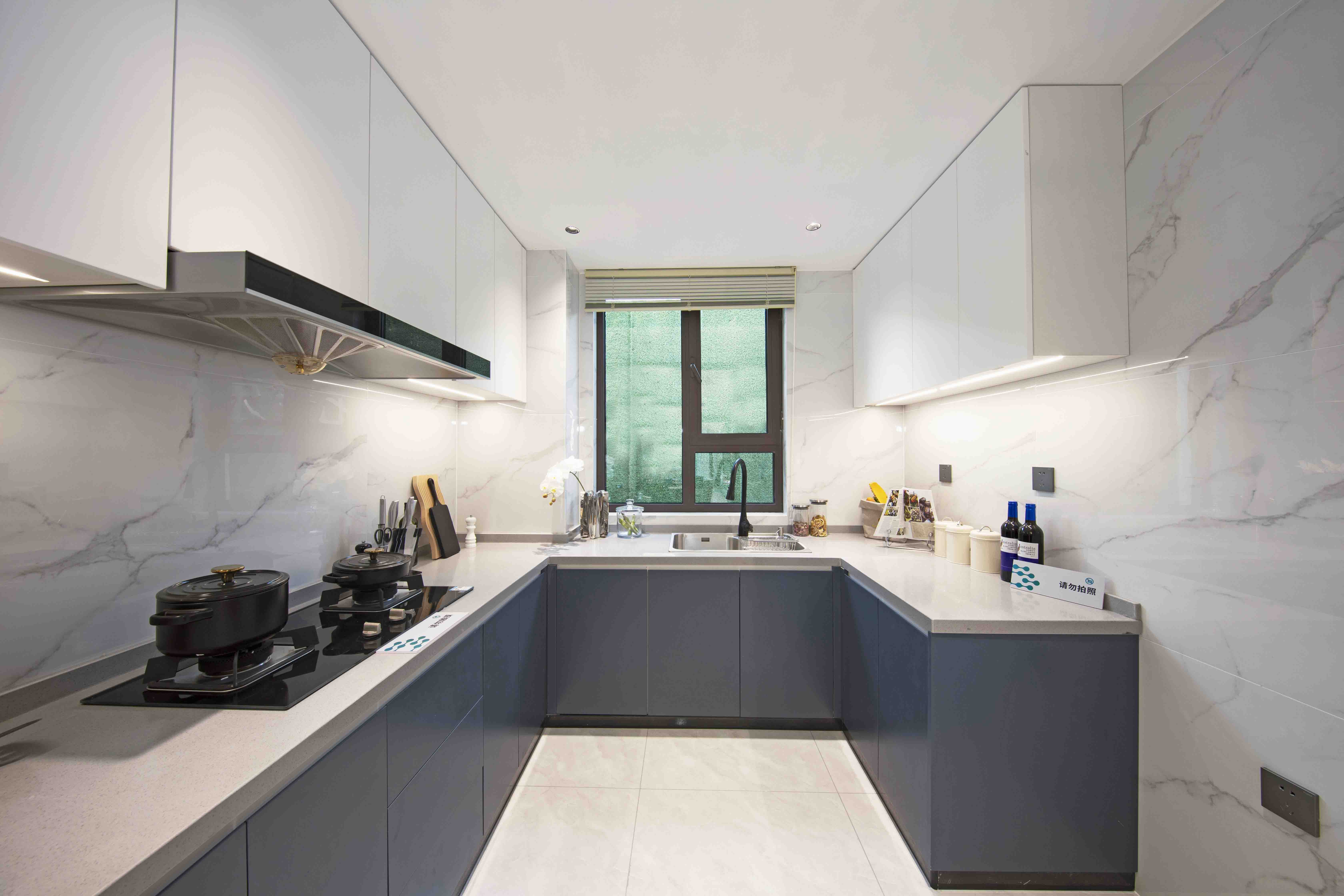 淡雅的烟火/凌朋伟/2022/02-12