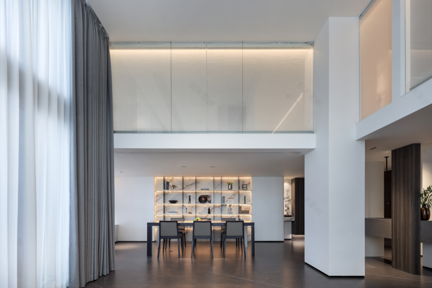 深圳瑧湾汇200㎡黑白灰极简复式丨中国深圳丨末一设计-17