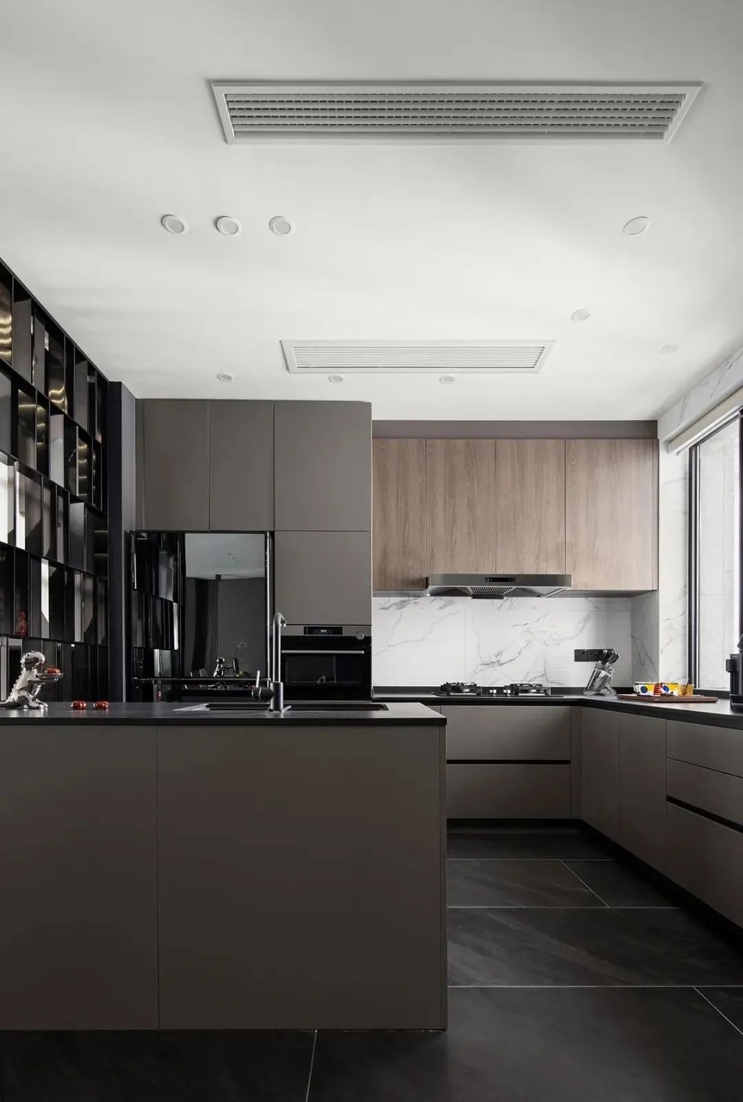 暗调之魅 · 现代简约家居设计新解-22