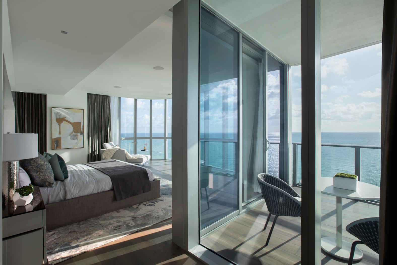 DKOR Interiors丨Sunny Isles Luxury Design – Modern Chateau-12