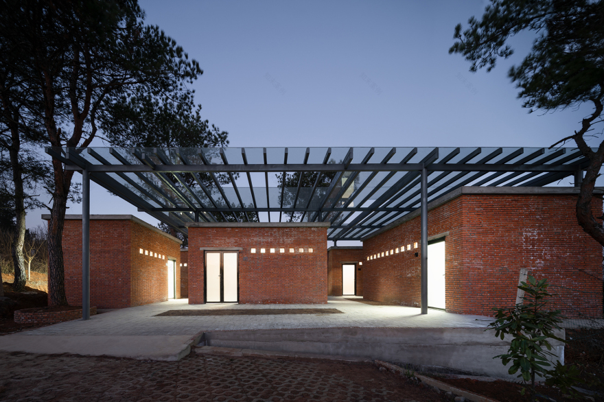 松树环绕的乡村旅游公厕丨中国武汉丨UAO 瑞拓设计-44