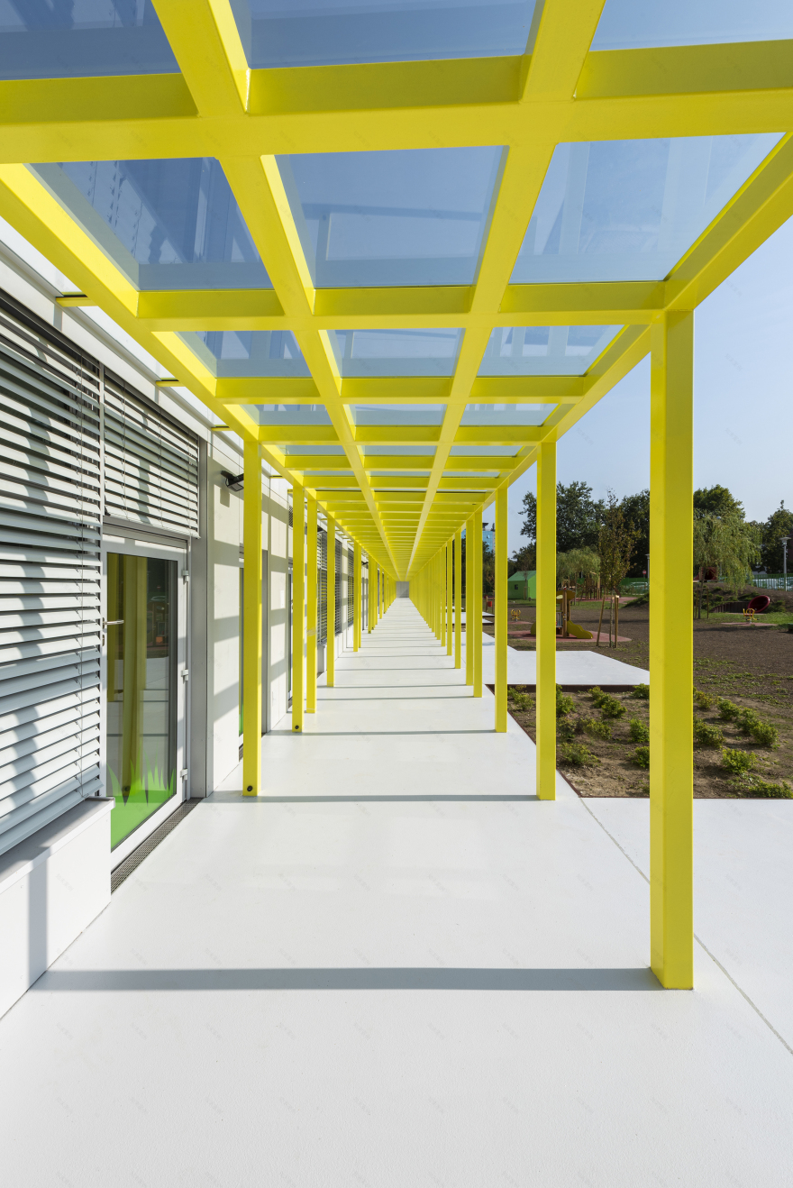 绿色童趣 · Vrbani II Kindergarten 幼儿园设计丨克罗地亚萨格勒布丨Marin Binički,Siniša Blaženka 等-2