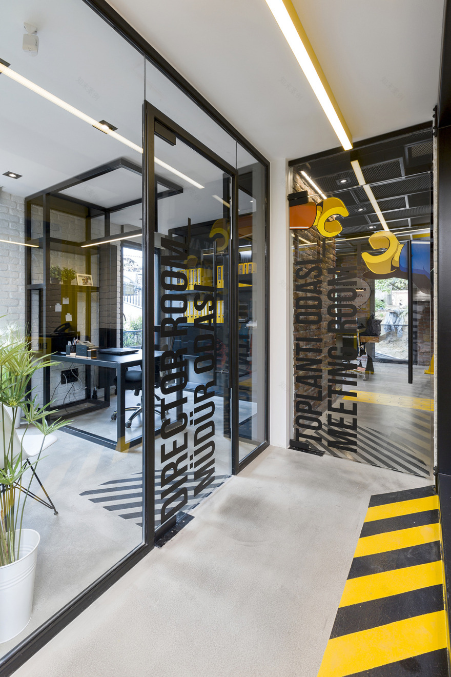 Emre 集团总部 | 工业风与创意的完美结合-5