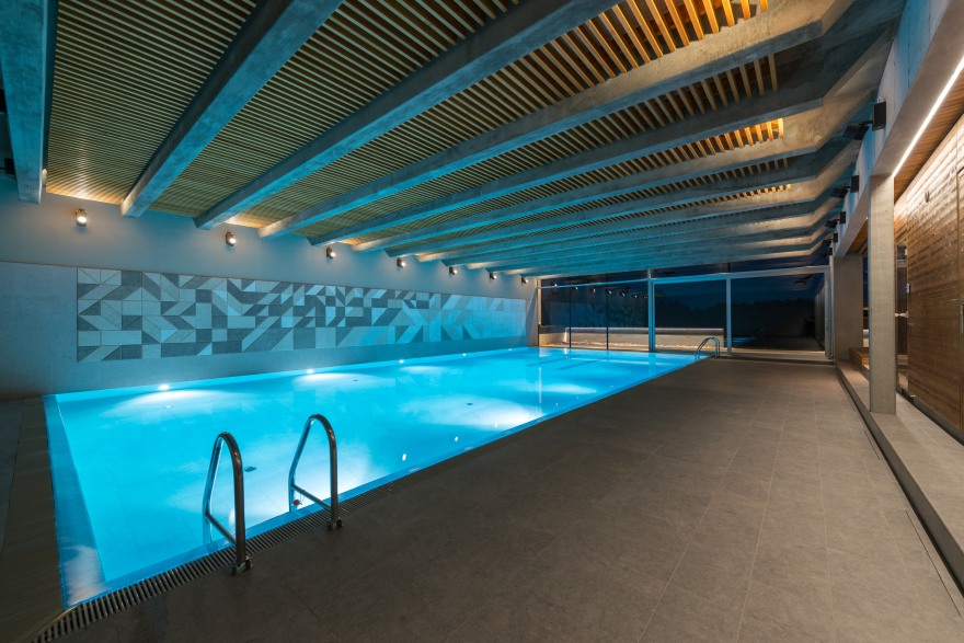 斯德哥尔摩群岛美景中的宁静泳池之家-4