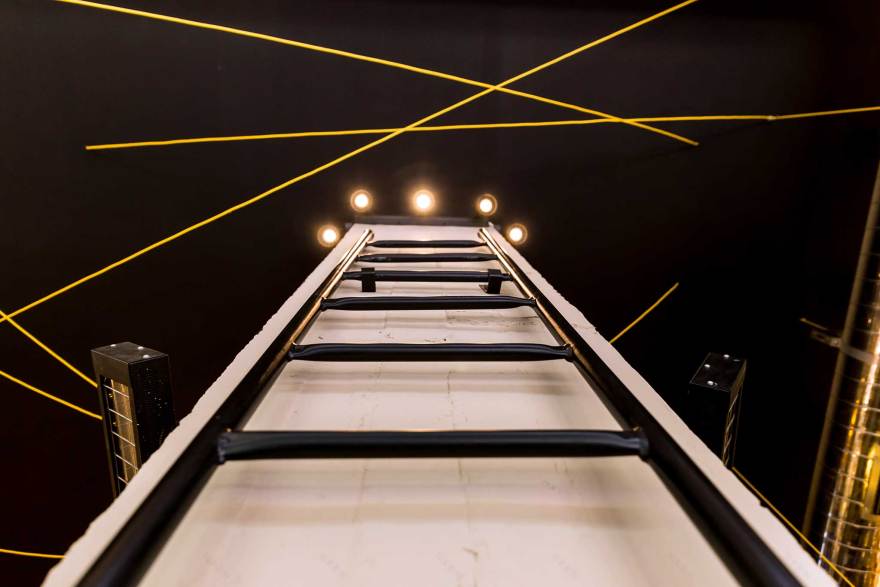 翻新咖啡店,工业风变温馨,展现咖啡制作过程-3