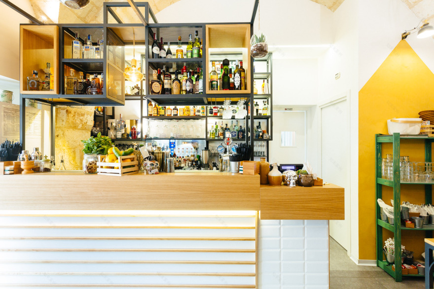 融合传统与现代的普利亚风情小酒馆-1