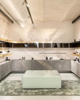 casavecchia丨服装店丨Mantovani