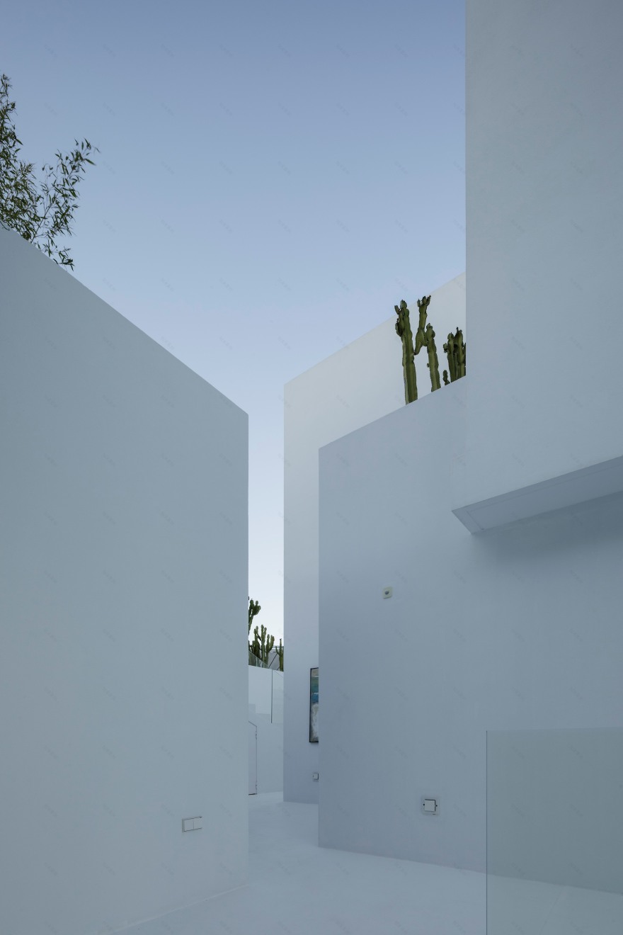 地中海风情的 Mediterraneo 02 别墅设计-12