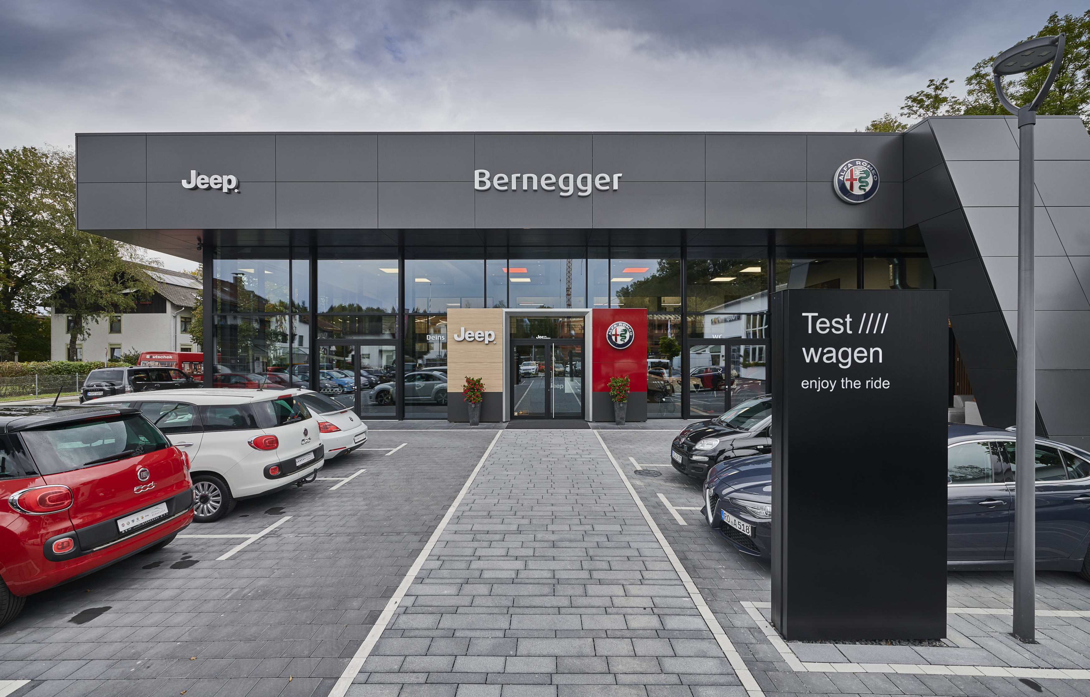 Fiat Chrysler Automobiles Showroom by Stoeger Architects Rohrdorf-1