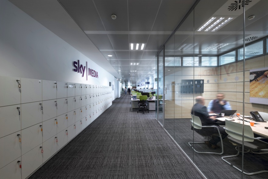 Sky Italia 智能办公空间,协作分享的新模式-1