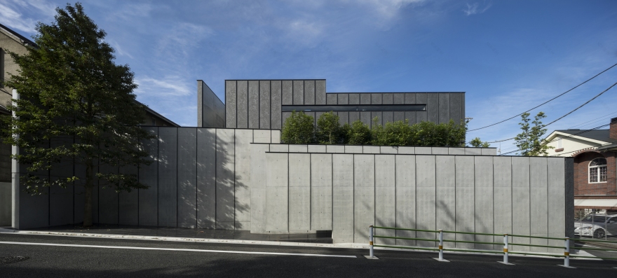 东京 Monolith 别墅 | 天地相连的空间艺术-14