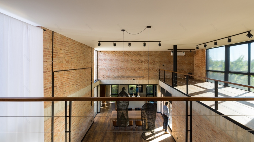 自然与生活共融的别墅设计-11