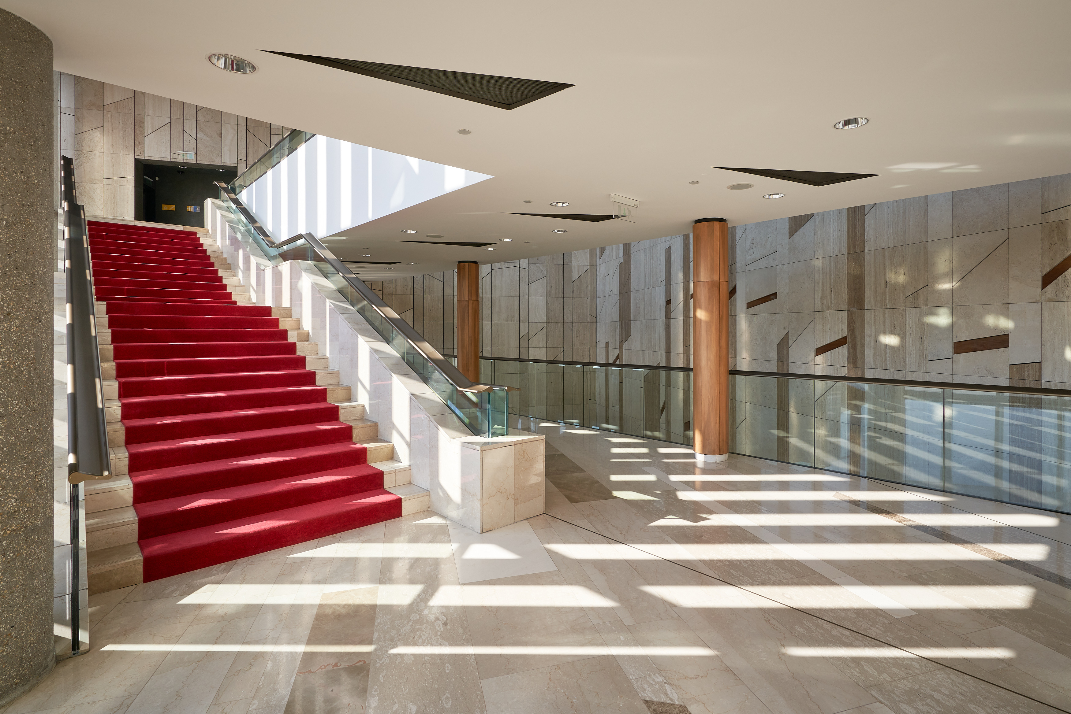 布达佩斯艺术宫丨匈牙利布达佩斯丨不详-4