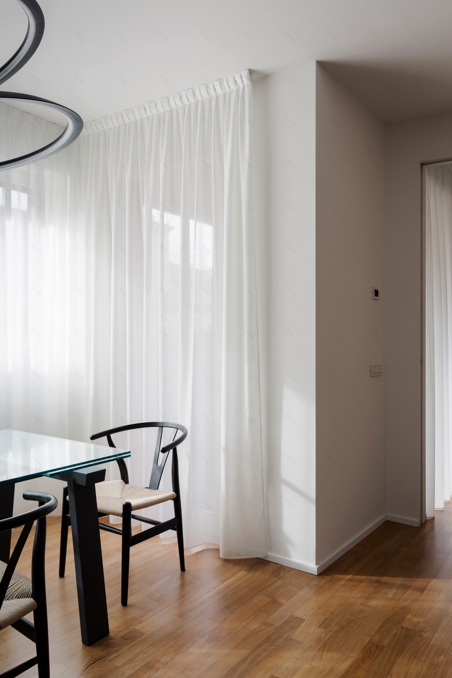 米兰优雅灰调公寓,经典与现代的碰撞-11