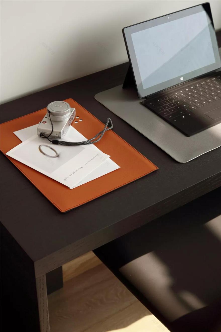 优雅清朗的 300㎡平层公寓设计-32