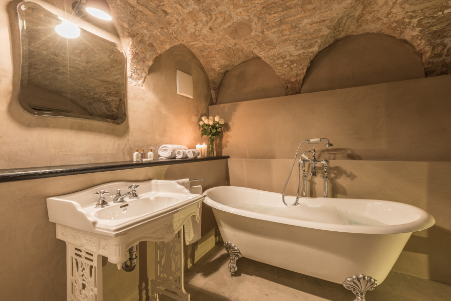 威尼斯 15 世纪宫殿改造,打造奢华旅游公寓-24