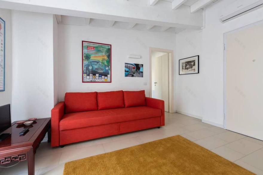 梦想千里的意大利赛车公寓设计(Dreaming Mille Miglia)-1