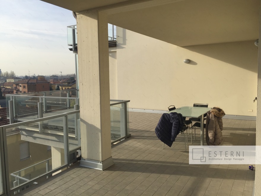 生态木阳台,全玻璃滑动面板,垂直绿墙,漂浮木地板-8