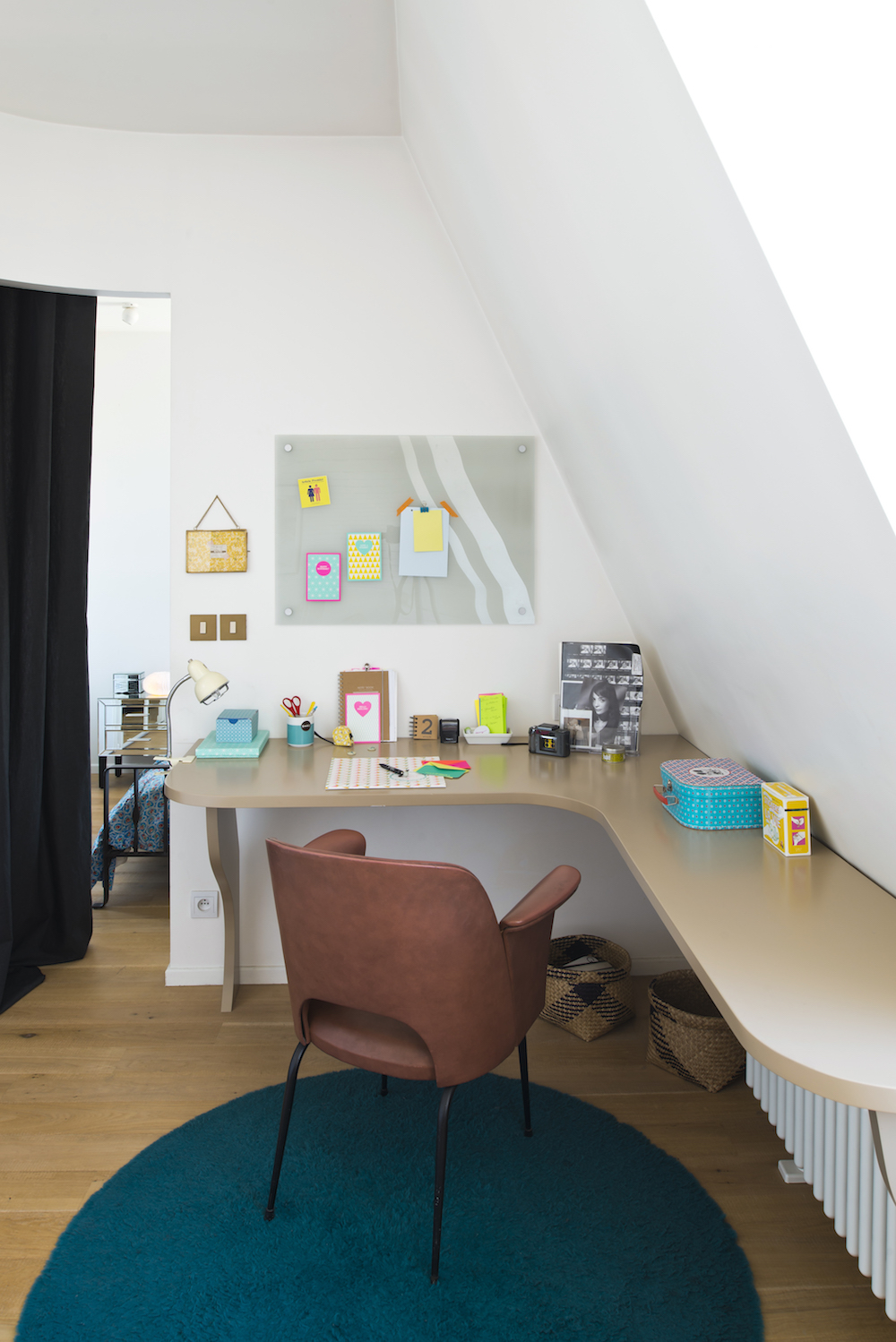 巴黎屋顶下的 38 平米小天堂 | 温馨弧形墙,打造流畅动线-8