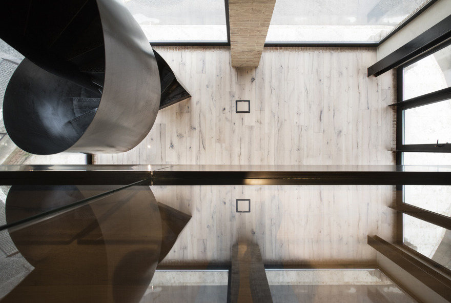 修复历史建筑,焕发新生的 Casotto del Dazio 别墅室内设计-9