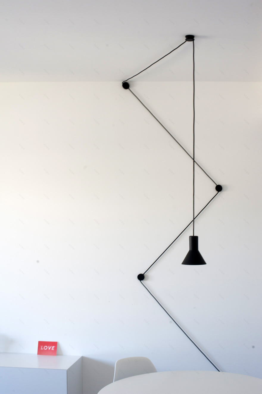 黑白碰撞的简约海景公寓-14