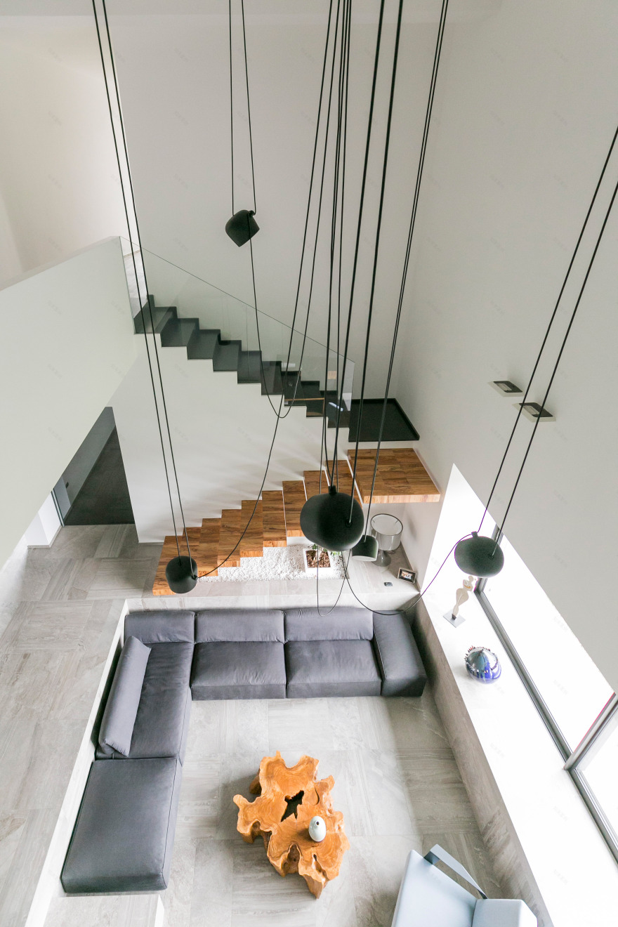 树影婆娑的光影之家——意大利 Casa DANTE 别墅设计-23