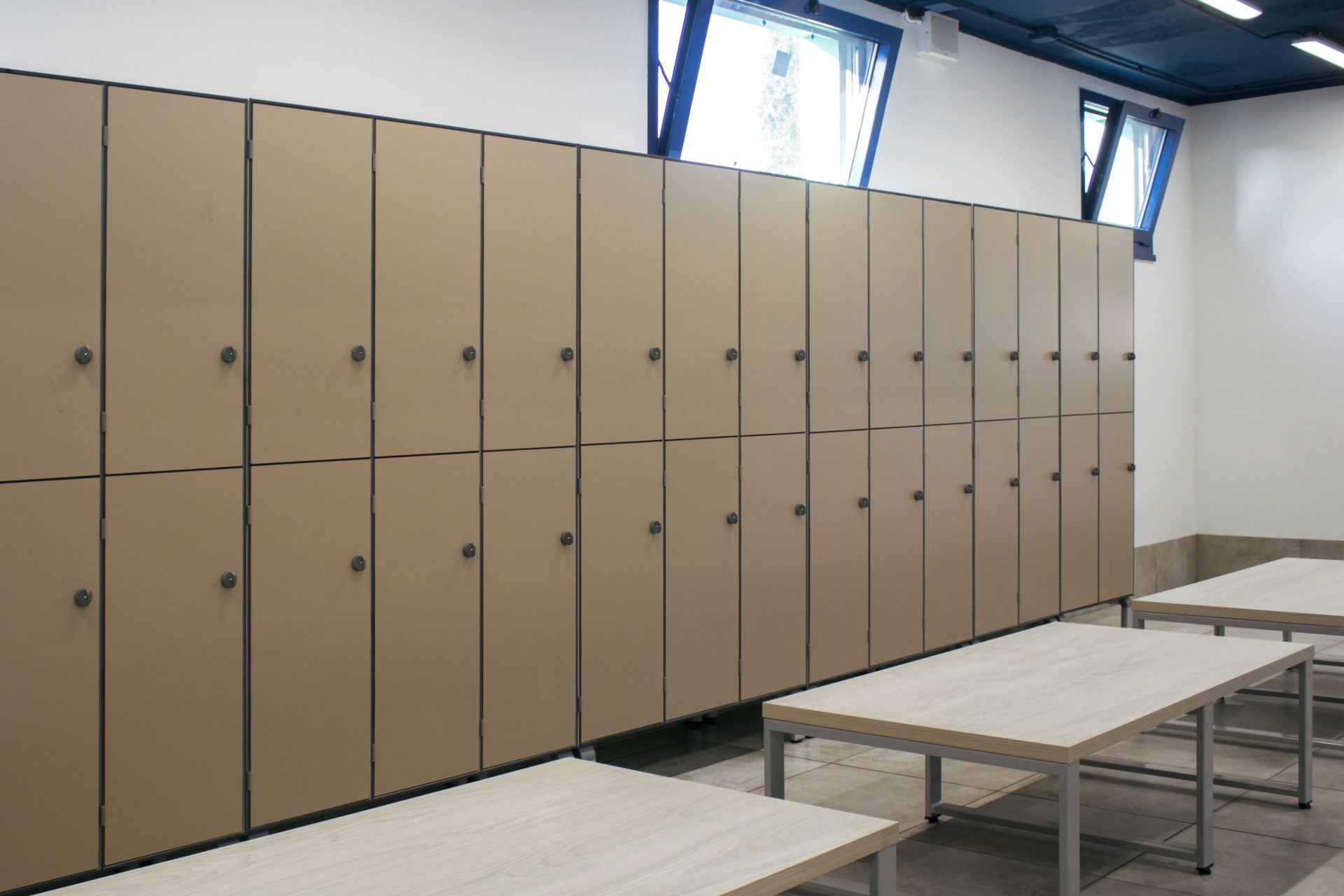 公共泳池 cesenatico 改造 | Ges Group 打造全新更衣室-1