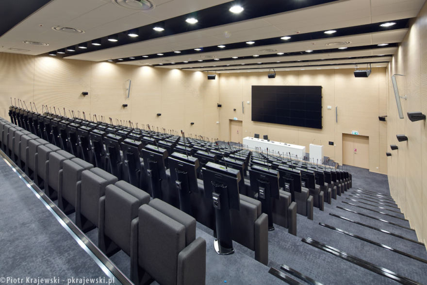 华沙高级材料与技术中心(CEZAMAT)-2