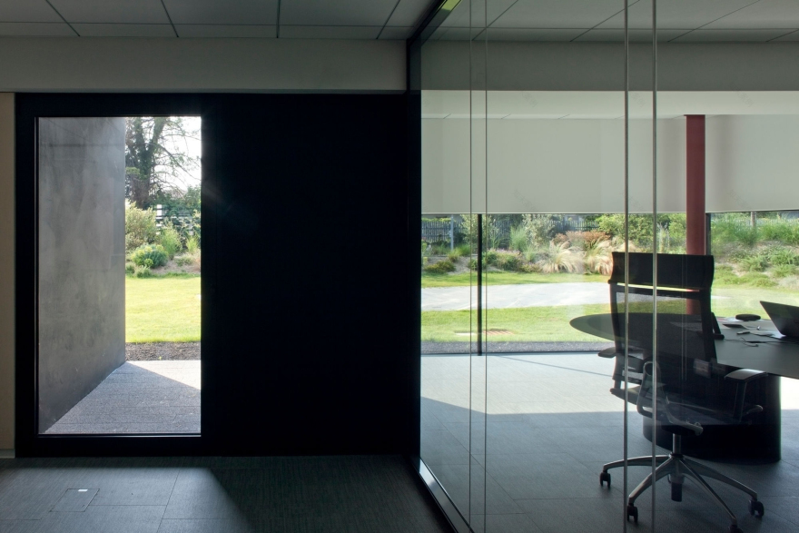 意式精益生产理念的办公空间展示-13