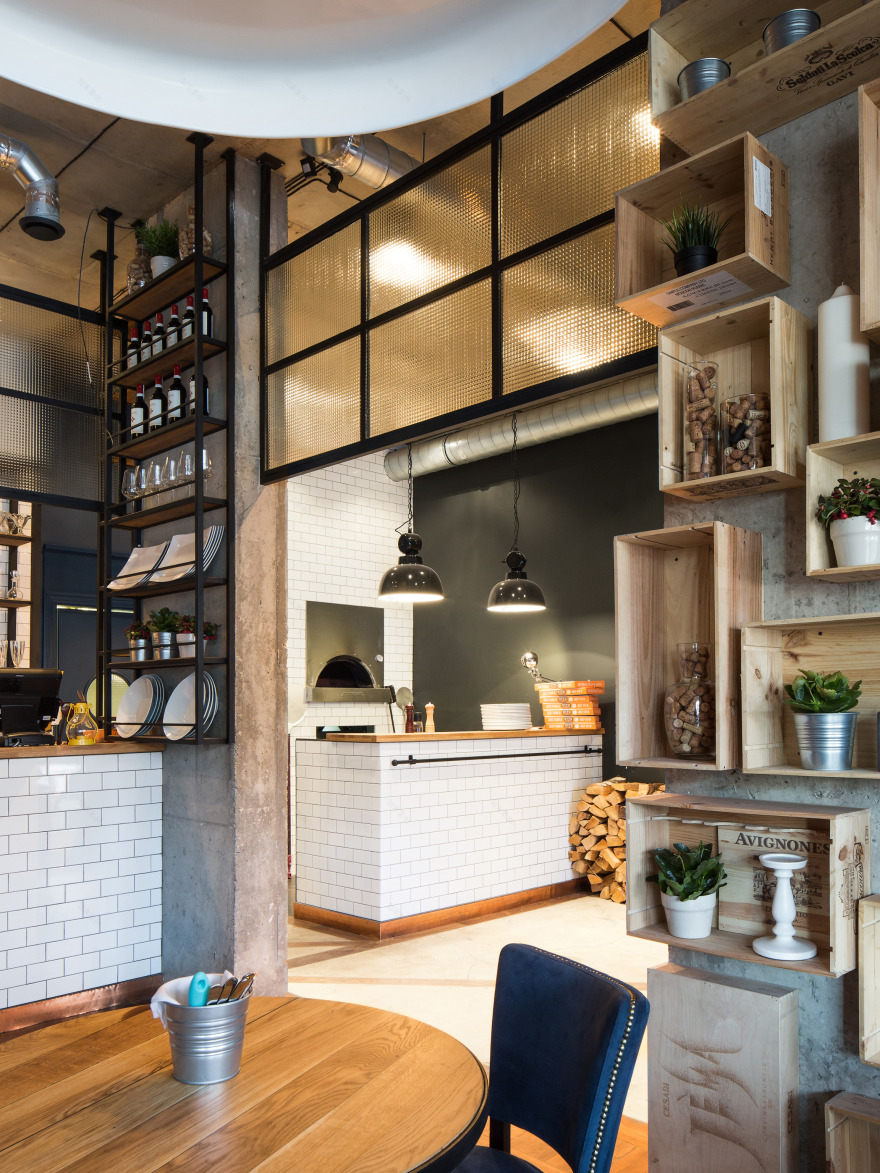 意大利风情木火炉披萨店设计-2