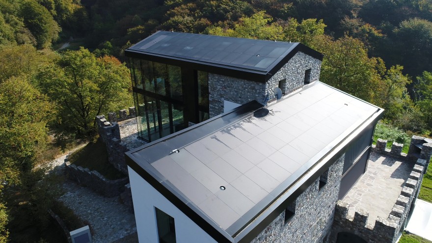 中世纪城堡的现代复兴·环保节能与历史遗迹的完美融合-7