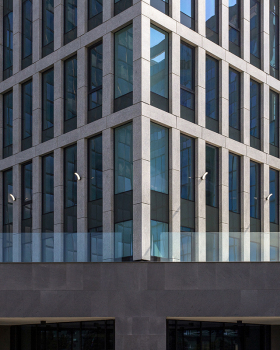 BMS Progetti 打造米兰时尚办公建筑——Torre Richard