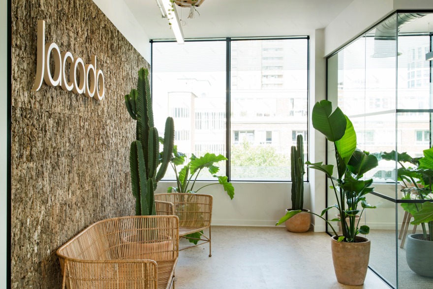Jacada Travel 绿色生态办公室设计-7