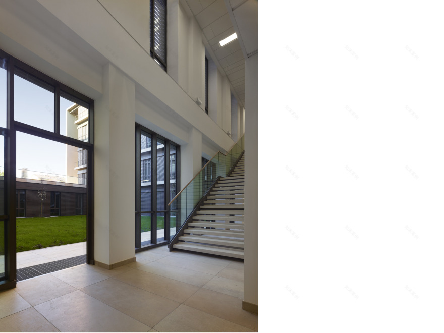 绿意盎然的知识殿堂——意大利别墅 Rossi Prodi 大学校园设计-3