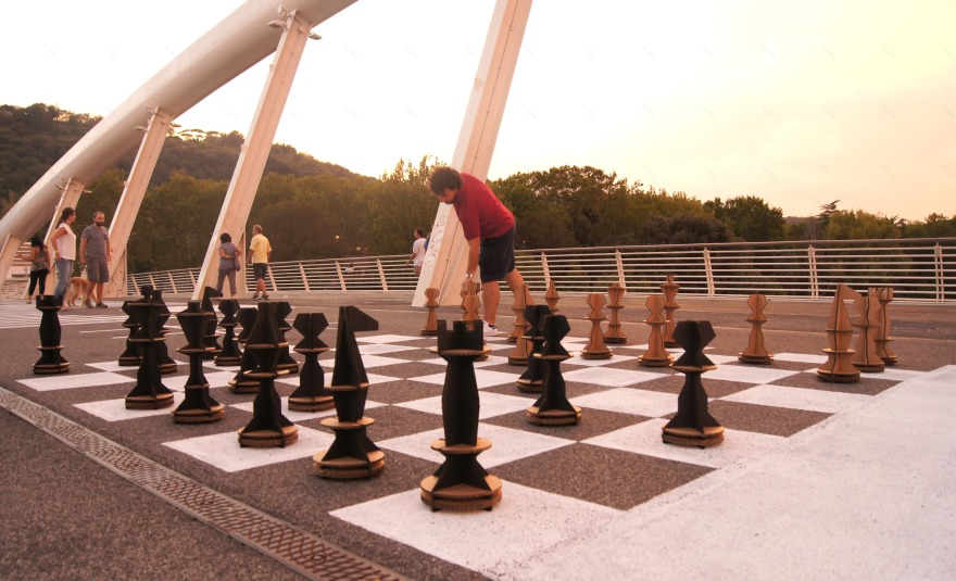 白色桥梁公共艺术装置(Di Ponte in Bianco)-8