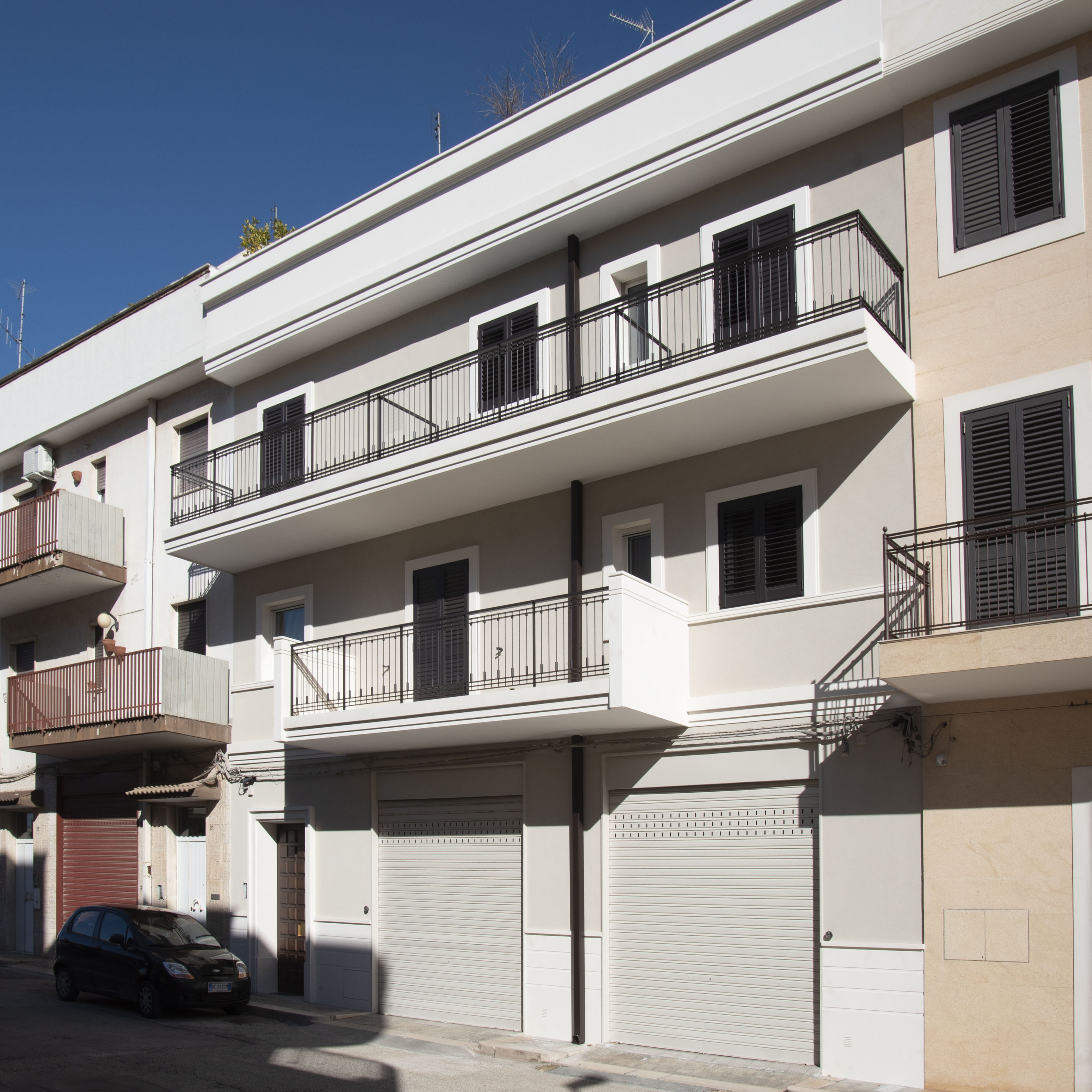 重焕新生的意大利公寓建筑-1