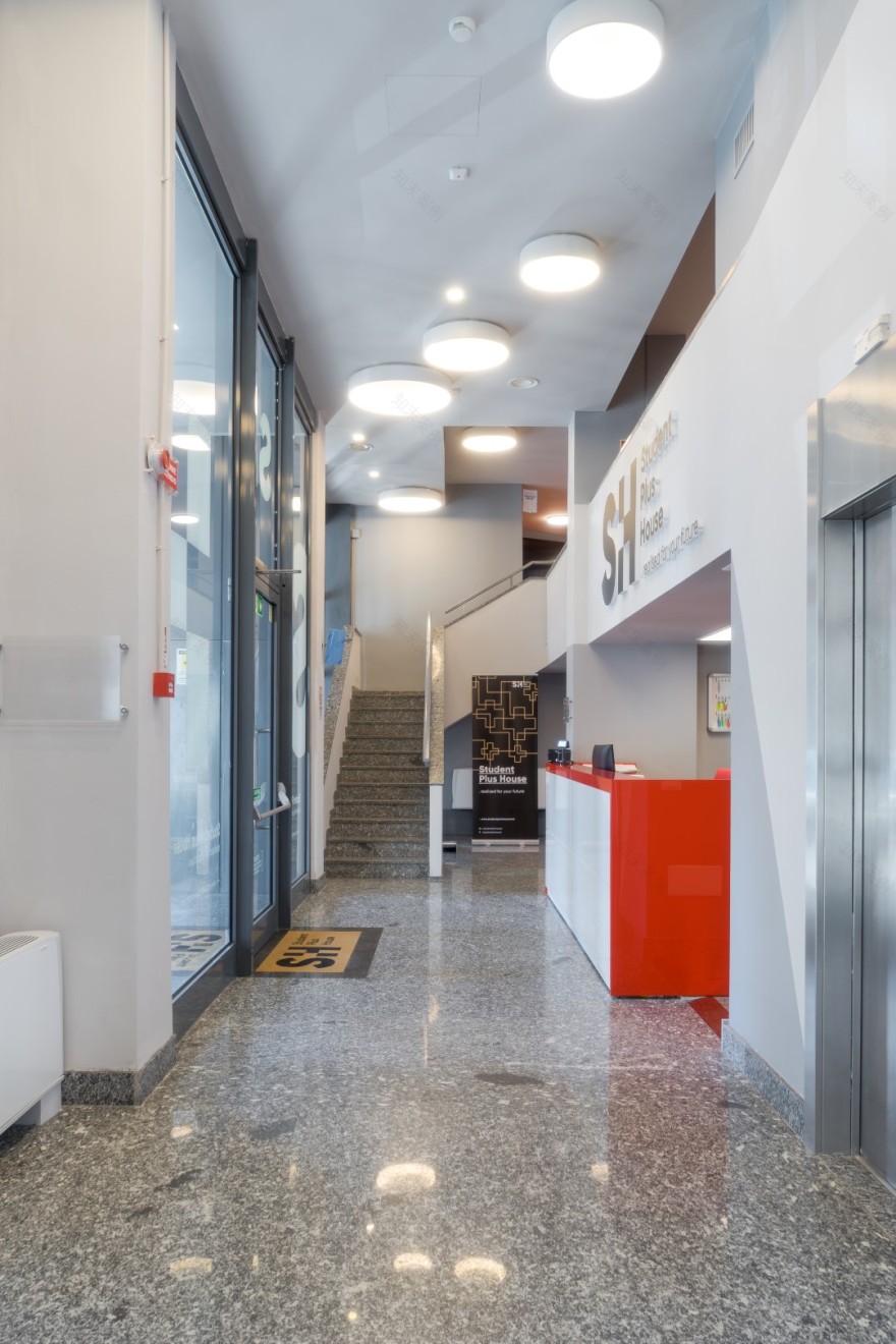 意大利都灵“Guala 学生公寓”翻新设计-2