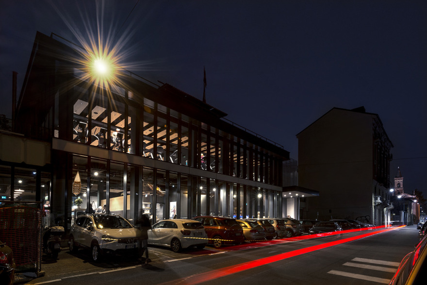 意式理性建筑的现代更新,原木与工业风完美融合-33