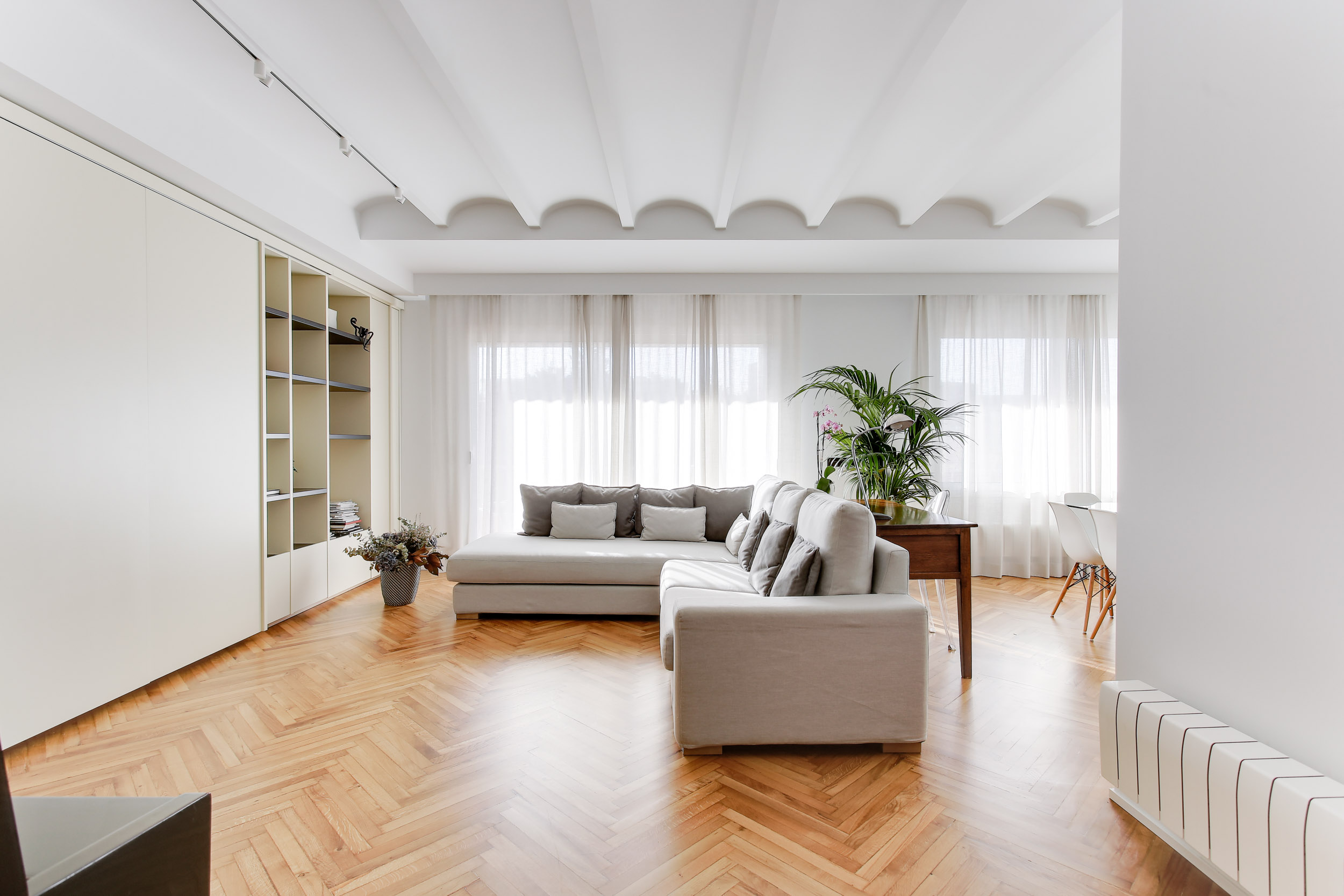 优雅的西班牙风 · LUV Studio 的现代厨房设计-8