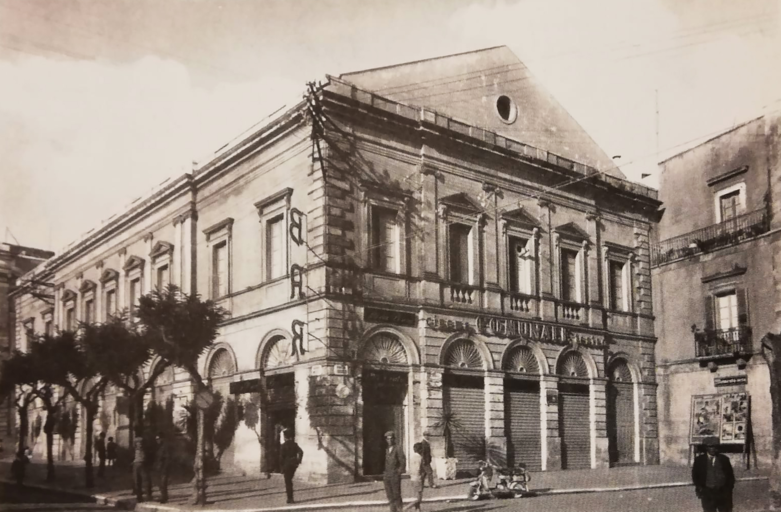 创新融合，意大利 Putignano 市政剧院修复与功能提升-2