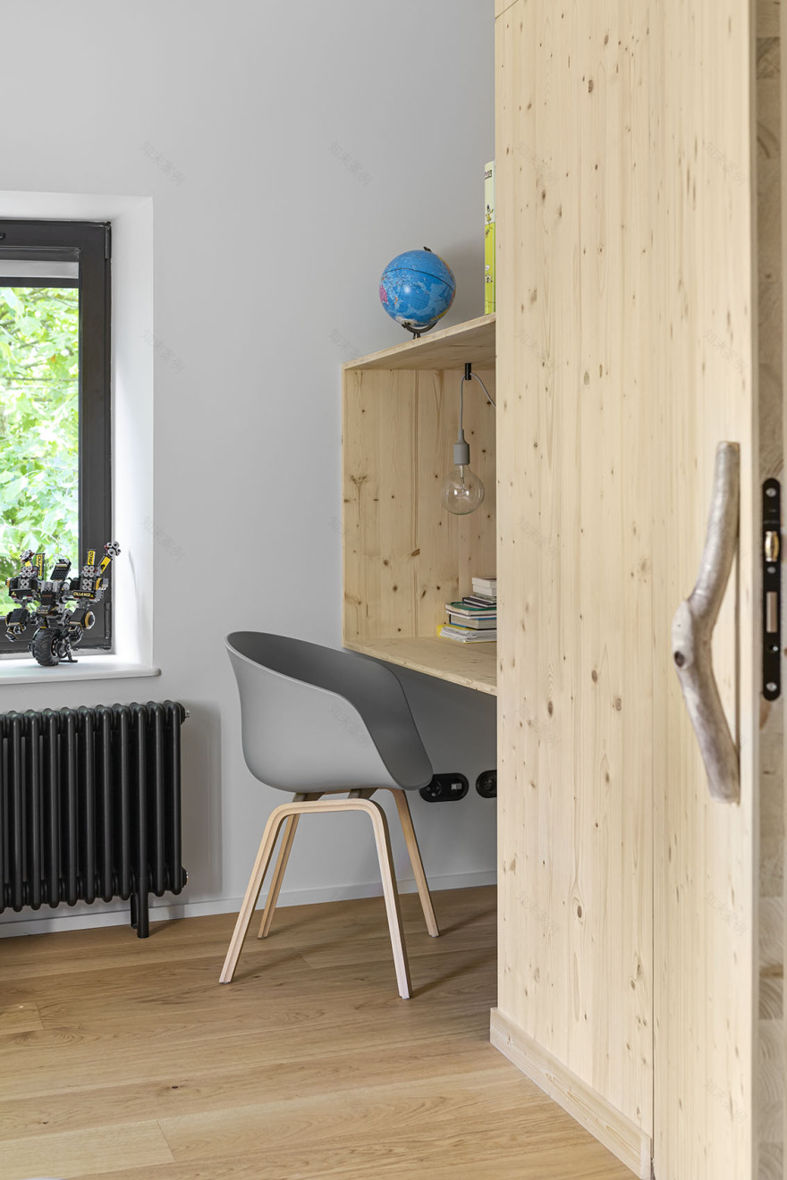 全面翻新 | 30 年代老屋展现现代舒适感-27