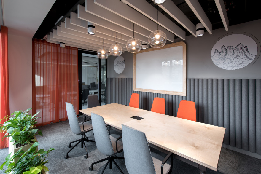 波兰 ING Tech 新办公室,现代与传统的美妙融合-54
