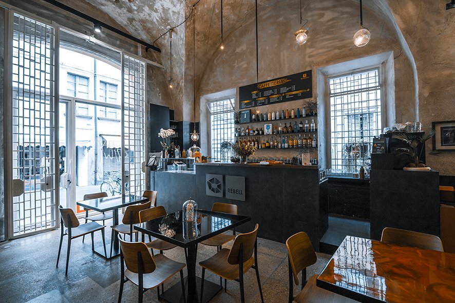 历史建筑中的现代混合空间-3