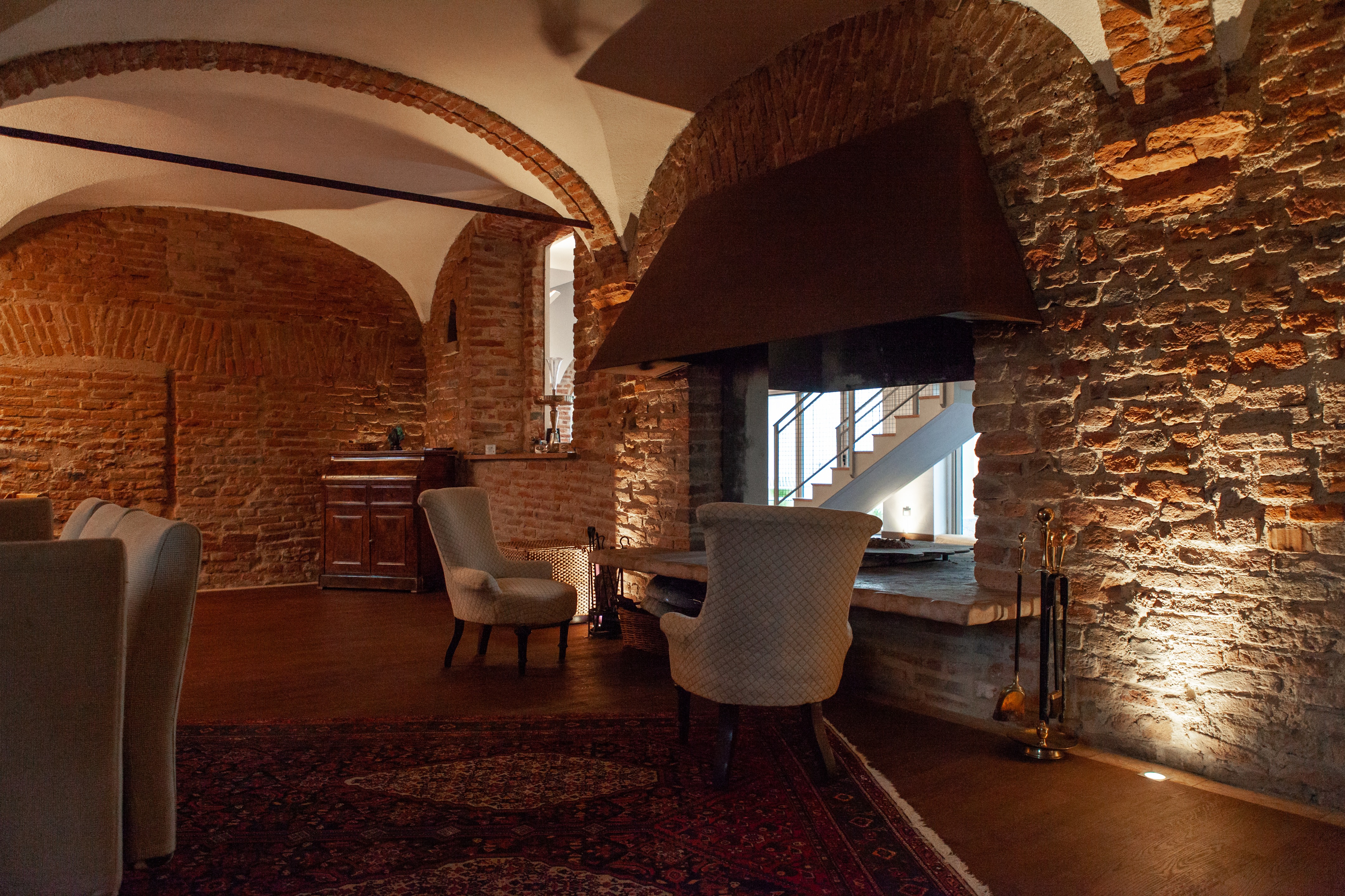 历史与现代共融的城市别墅-16