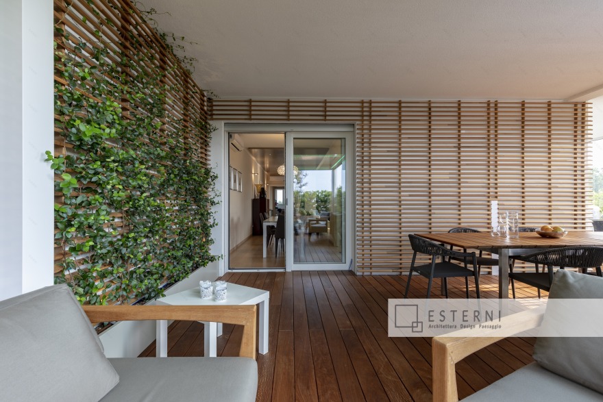 生态木阳台,全玻璃滑动面板,垂直绿墙,漂浮木地板-7